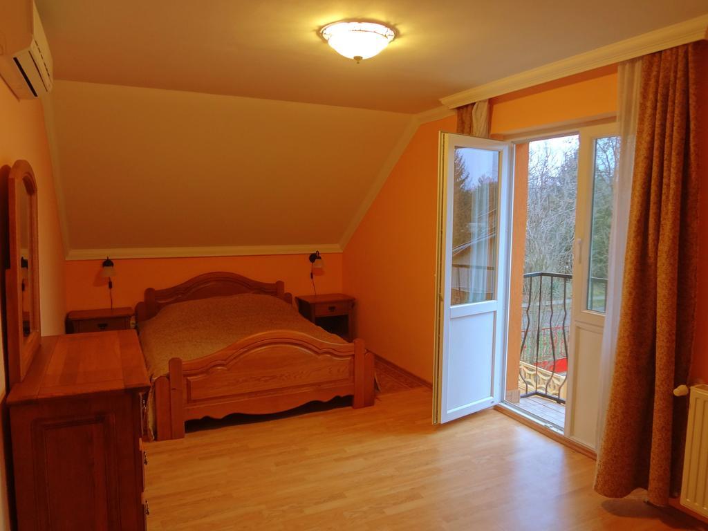 Horvath Vendeghaz Hotell Orosháza Rum bild