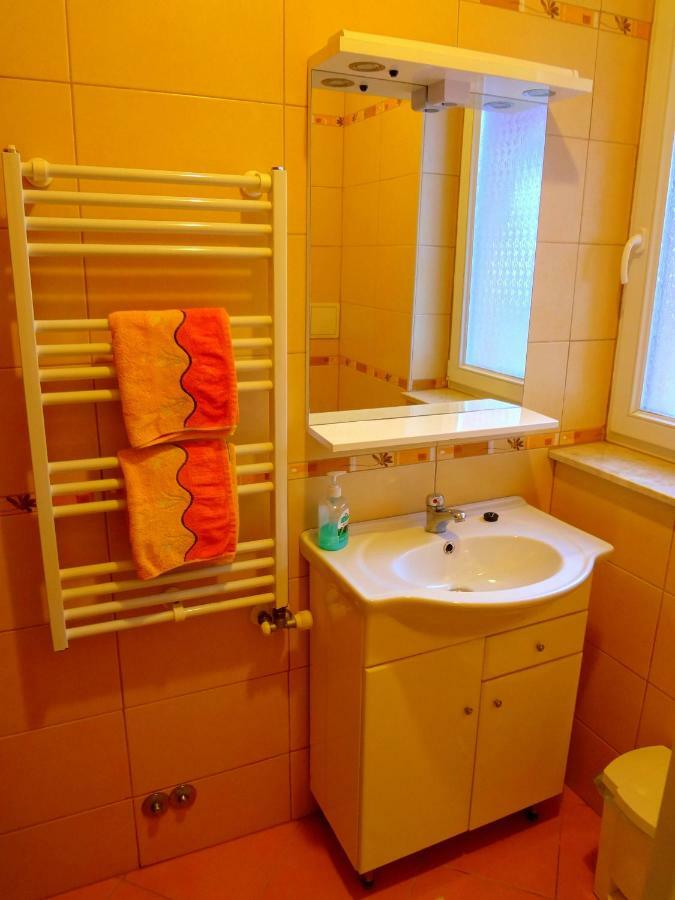 Horvath Vendeghaz Hotell Orosháza Exteriör bild