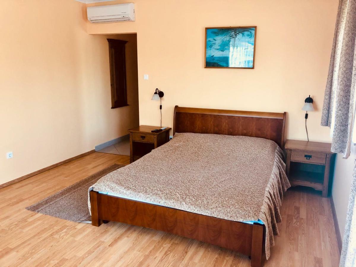 Horvath Vendeghaz Hotell Orosháza Exteriör bild